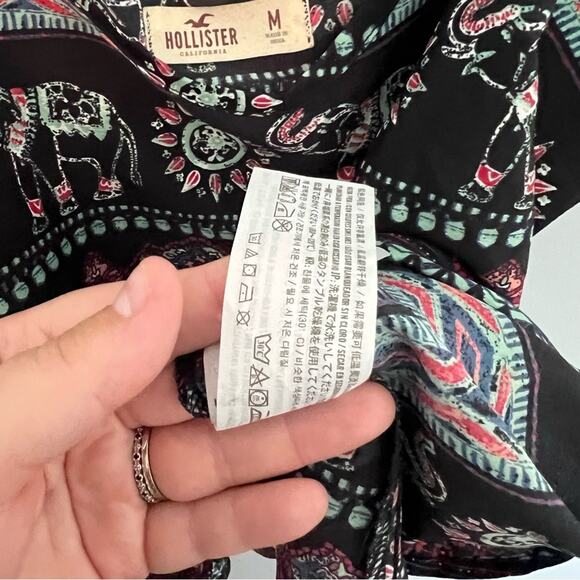 Hollister Tribal Elephant Print Tank Top Women's Size Medium Sleeveless Black - Picture 6 of 6